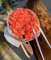 Bouquet of 101 roses Miss Piggy