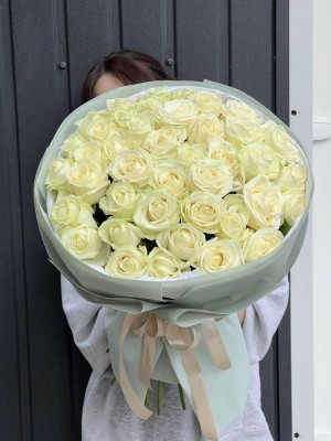Bouquet of 39 white roses "Avalanche"