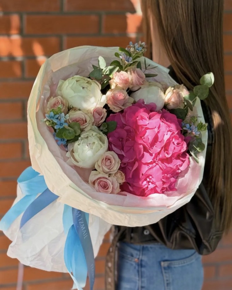 Букет «Яскрава ніжність»| FloRoom Izmail