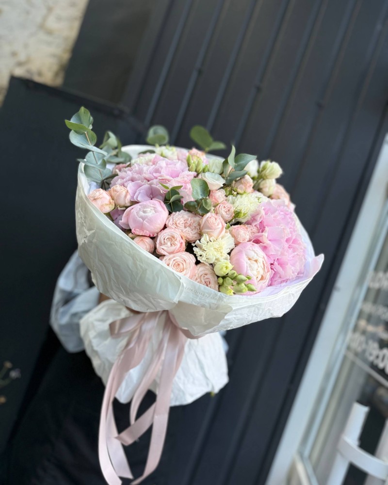 Авторський букет «Ніжний світанок» Floroom