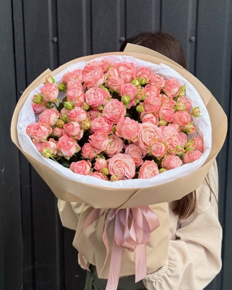 Великий букет з кущоваї піоноподібної троянди Floroom