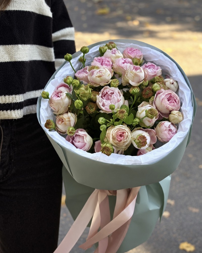 "Tenderness in Every Bud" Bouquet | Floroom