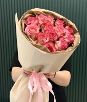 Bouquet of 13 roses "Jumiliya"
