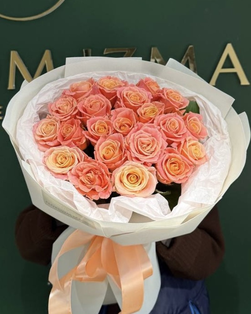Букет із 19 троянди Міс Піггі у Floroom