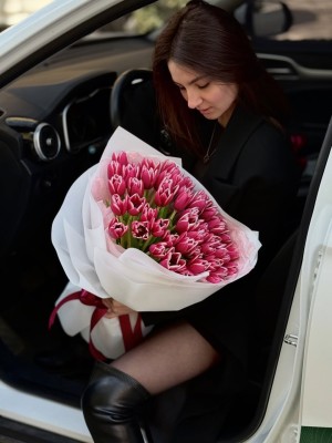 Букет із 51 тюльпана