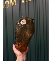 Скляна ваза з візерунками